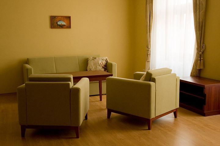 Penzion Zlaty Vul Znojmo Exteriör bild